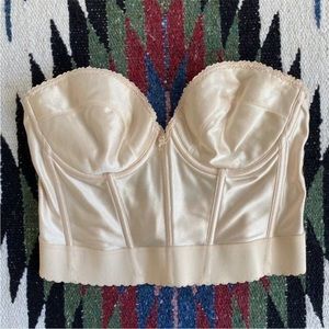 Vintage cream cropped bustier corset 38c